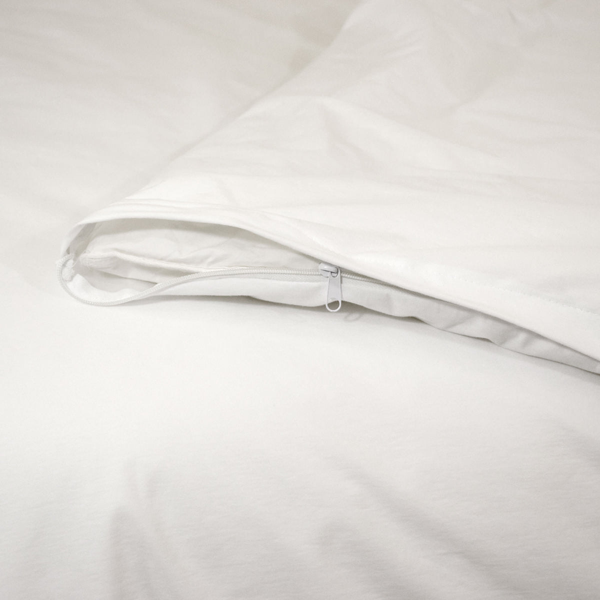 Premium Breathable Zippered Duvet Cover - Waterproof-King